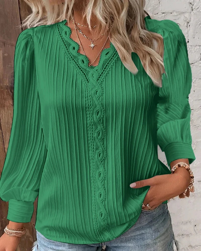 Holm™ | Selvie – Bluse med spidskant og folder