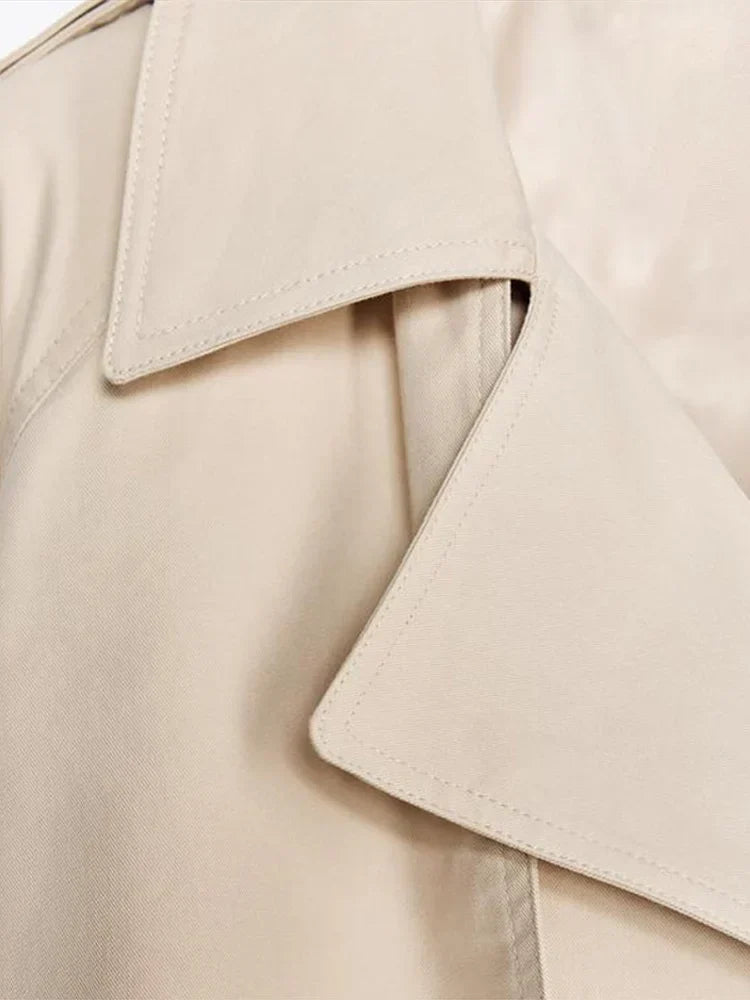 Holm™ | Effie Kort Trenchcoat