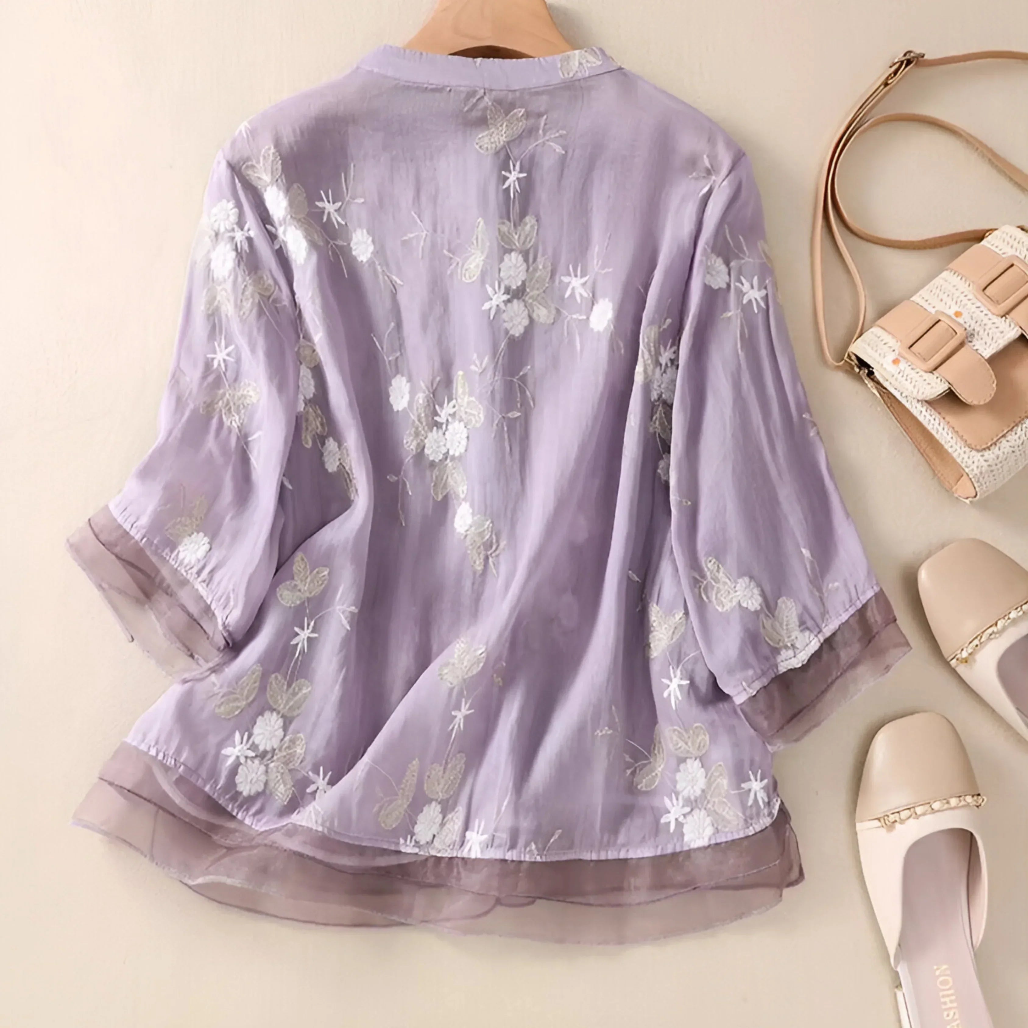 Emma – Light and Elegant Cotton Blouse