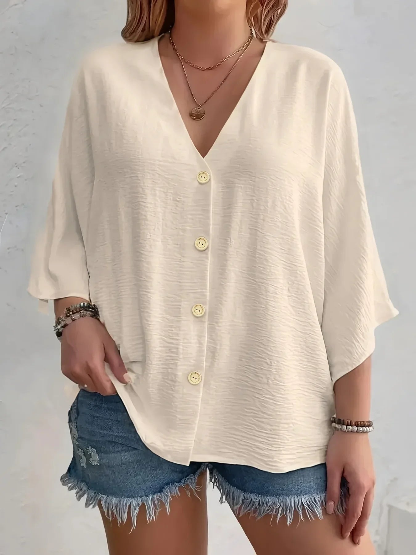 Holm™ | Signe – Bluse med knaplukning og ¾-ærmer